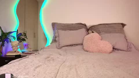 Snapshot of posigore chatting on 10-30-25, 10:21 Anna Goth independient model online show from 10-30-25, 10:21