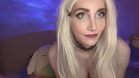 Snapshot of postopprincess chatting on 12-04-24, 12:41 PostOpPrincess online show from 12-04-24, 12:41