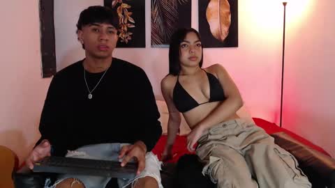 ALEX Y ALEXA online show from 12-16-24, 02:25