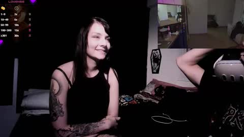 Ravena Rozz online show from 01-08-26, 01:52