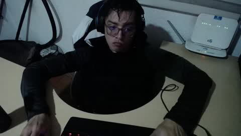 powerfulzeus2 online show from 11-01-25, 12:56