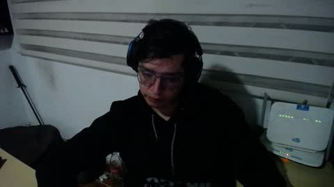 powerfulzeus2 online show from 01-19-26, 03:54