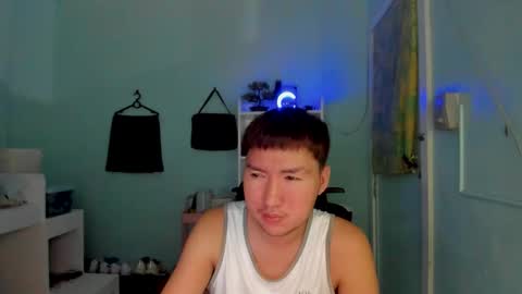 Snapshot of powerpuffcock chatting on 10-15-25, 11:21 powerpuffcock online show from 10-15-25, 11:21