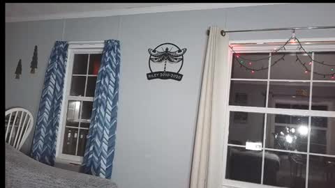 Snapshot of powerstroke345 chatting on 01-11-26, 11:32 powerstroke345 online show from 01-11-26, 11:32