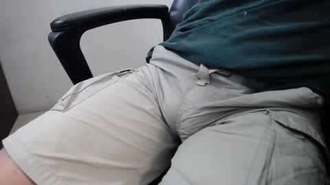 Snapshot of poysonsam chatting on 10-05-25, 04:38 Ricksam online show from 10-05-25, 04:38