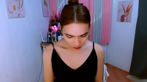 Snapshot of preciosa_banks69 chatting on 07-20-26, 09:45 preciosa_banks69 online show from 07-20-26, 09:45