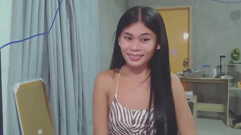 Snapshot of precious_athena chatting on 02-10-25, 12:29 precious_athena online show from 02-10-25, 12:29