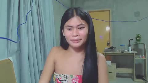 Snapshot of precious_athena chatting on 02-17-25, 10:29 precious_athena online show from 02-17-25, 10:29