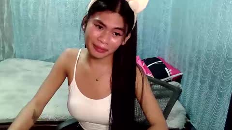 Snapshot of precious_athena chatting on 10-25-25, 10:34 precious_athena online show from 10-25-25, 10:34