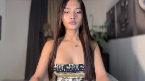ur hot and wet precious online show from 06-18-26, 09:14