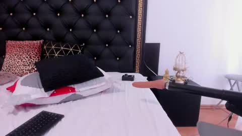 Ailyn online show from 02-11-25, 11:43