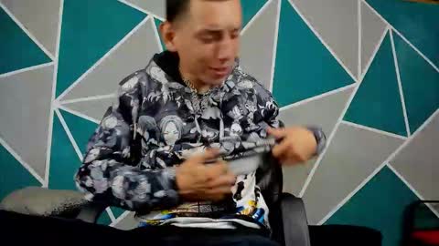 Snapshot of precisoso97 chatting on 10-16-25, 12:06 precisoso97 online show from 10-16-25, 12:06