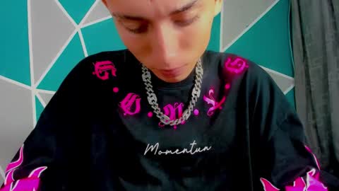 Snapshot of precisoso97 chatting on 10-17-25, 11:02 precisoso97 online show from 10-17-25, 11:02