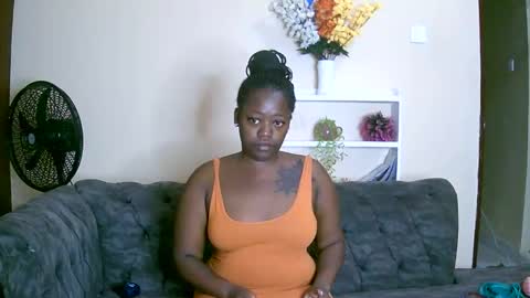 Snapshot of preetycookie chatting on 01-03-25, 03:27 Lilly online show from 01-03-25, 03:27