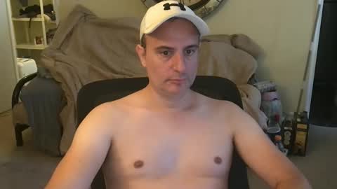 preppyguyintokink1 online show from 11-04-25, 05:45