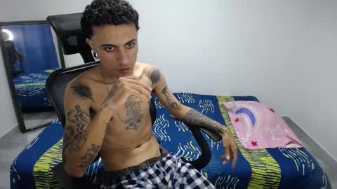 Plux online show from 11-22-25, 05:56