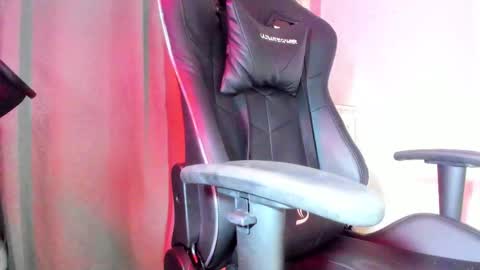 Snapshot of pressure_xxx_420 chatting on 02-28-26, 10:38 PRESSURE online show from 02-28-26, 10:38