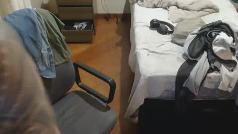 pretoriaan online show from 10-04-25, 01:14