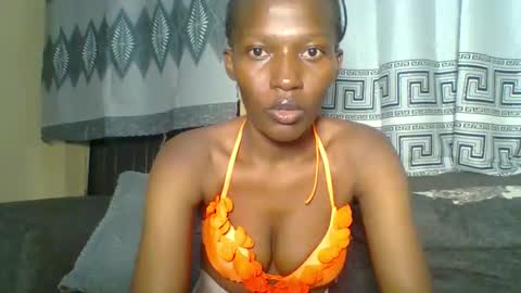 prettie_petitee online show from 02-04-26, 10:54