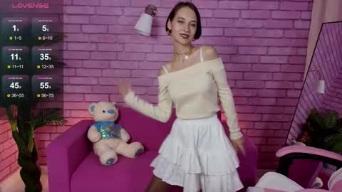 Alisa online show from 10-03-25, 01:46