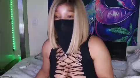 Yasmine pretty online show from 05-20-26, 09:54