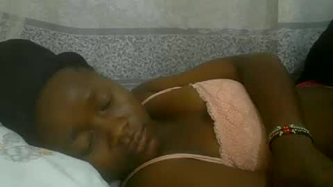 abella online show from 10-10-25, 04:44