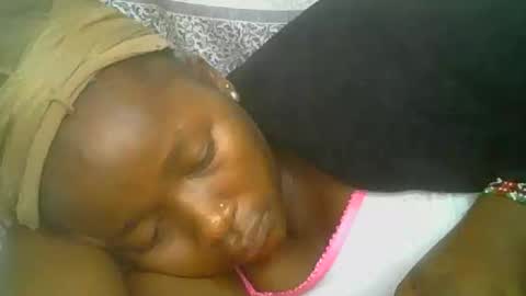 abella online show from 10-22-25, 10:37