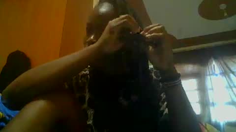 abella online show from 10-25-25, 10:23