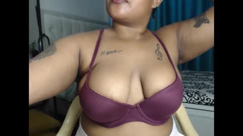 Snapshot of pretty_annah chatting on 04-01-26, 08:37 Annah online show from 04-01-26, 08:37