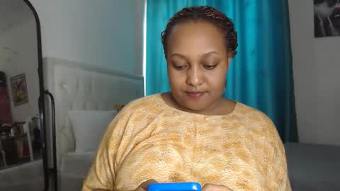 Snapshot of pretty_annah chatting on 05-10-26, 10:42 Annah online show from 05-10-26, 10:42