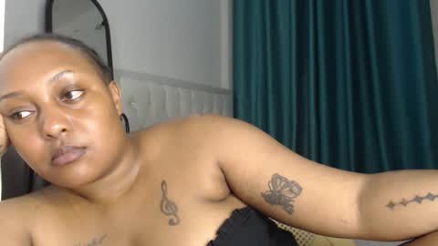 Snapshot of pretty_annah chatting on 05-25-26, 11:44 Annah online show from 05-25-26, 11:44