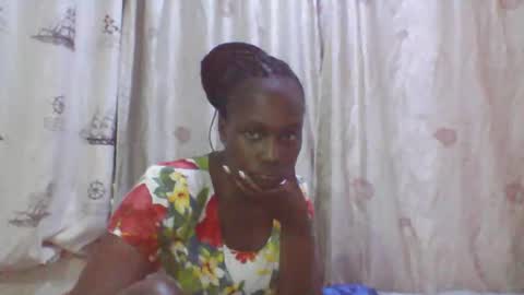 Snapshot of pretty_beib chatting on 09-17-25, 06:42 Karol online show from 09-17-25, 06:42