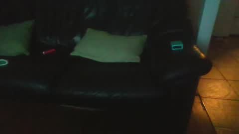 Snapshot of pretty_boy321 chatting on 09-24-25, 03:10 pretty_boy321 online show from 09-24-25, 03:10