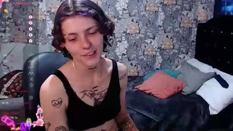 pretty_cristal22 online show from 05-05-26, 09:56
