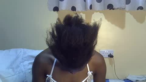 pretty_daniella online show from 02-02-25, 03:39