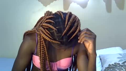 pretty_daniella online show from 03-12-25, 09:55