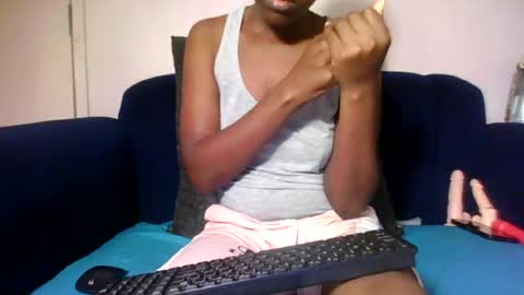 Snapshot of pretty_ebony23 chatting on 06-19-26, 06:01 chocolatebby90 online show from 06-19-26, 06:01