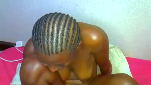 Snapshot of pretty_ebony_dolls chatting on 03-06-25, 01:16 riri online show from 03-06-25, 01:16