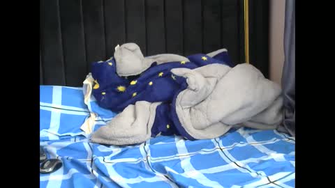 pretty_gaal online show from 01-16-25, 05:42
