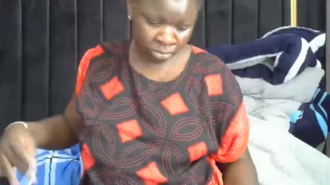 pretty_gaal online show from 02-09-25, 05:08