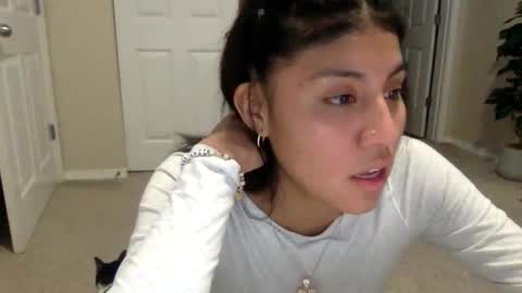 pretty_girl828687 online show from 12-14-25, 12:16