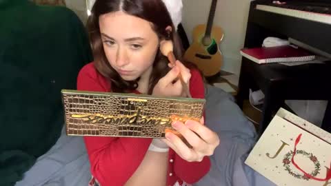 Sophie  online show from 12-18-24, 03:58