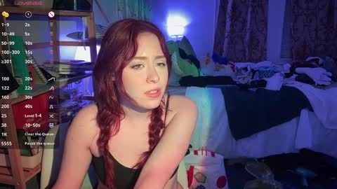 Sophie  online show from 02-12-25, 12:48