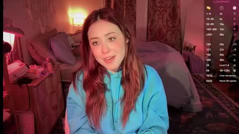 Sophie  online show from 03-08-25, 04:12