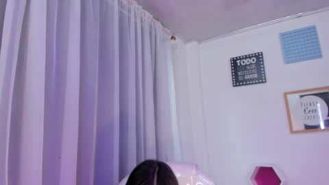 Snapshot of pretty_johnson_ chatting on 02-12-26, 12:55 pretty online show from 02-12-26, 12:55