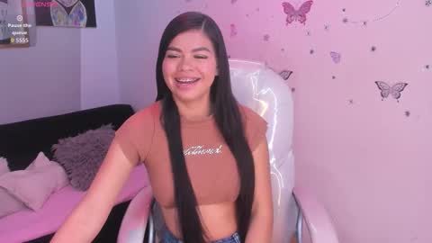 Snapshot of pretty_johnson_ chatting on 03-22-26, 12:08 pretty online show from 03-22-26, 12:08