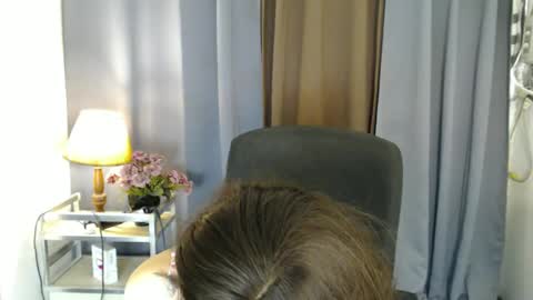 Kim online show from 02-17-25, 04:53