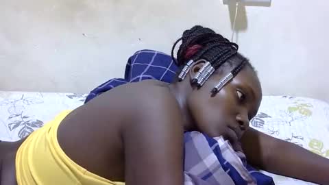 pretty_leila1 online show from 05-01-26, 09:19