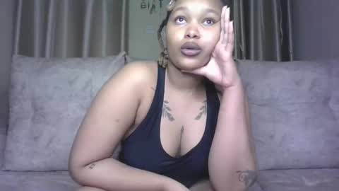 Snapshot of pretty_little_baibe chatting on 01-14-26, 11:42 Tracy online show from 01-14-26, 11:42