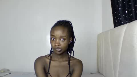 pretty luv1 online show from 05-12-26, 11:07